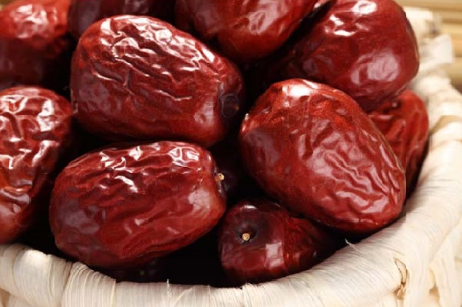 新疆岳普湖县8.5万吨优质红枣畅销市场