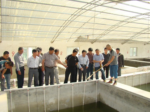 江苏盐城市滨海县创建渔业科普电教点，把先进技术及时送到养殖户手中